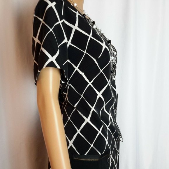 NWT/ Valette Black & White Shift Dress Size M --A - Picture 7 of 10
